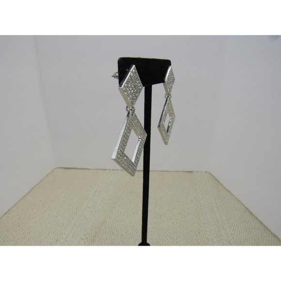 NWOT RHINESTONE  DIAMOND  SHAPE DROP EARRINGS - Picture 3 of 5